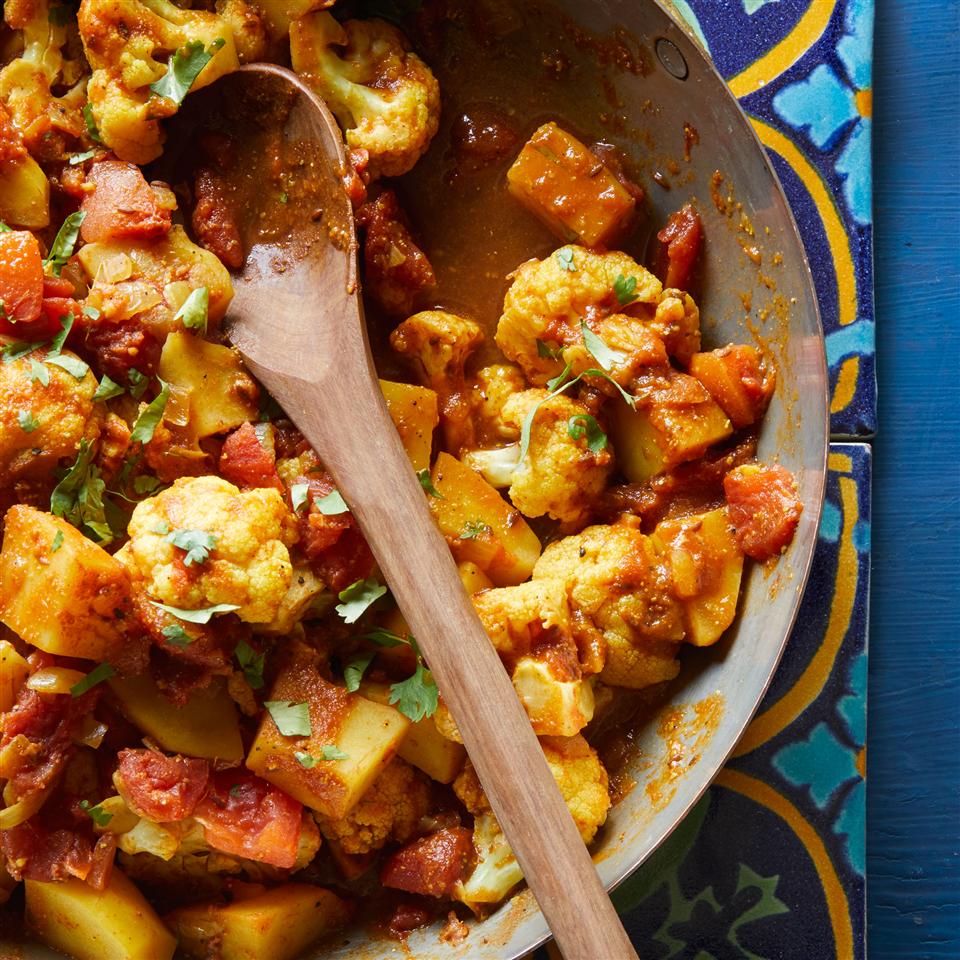 Aloo Gobi Masala (Cauliflower and Potato Curry)