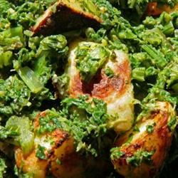Aloo Palak (Stir-Fried Indian Potatoes and Spinach)