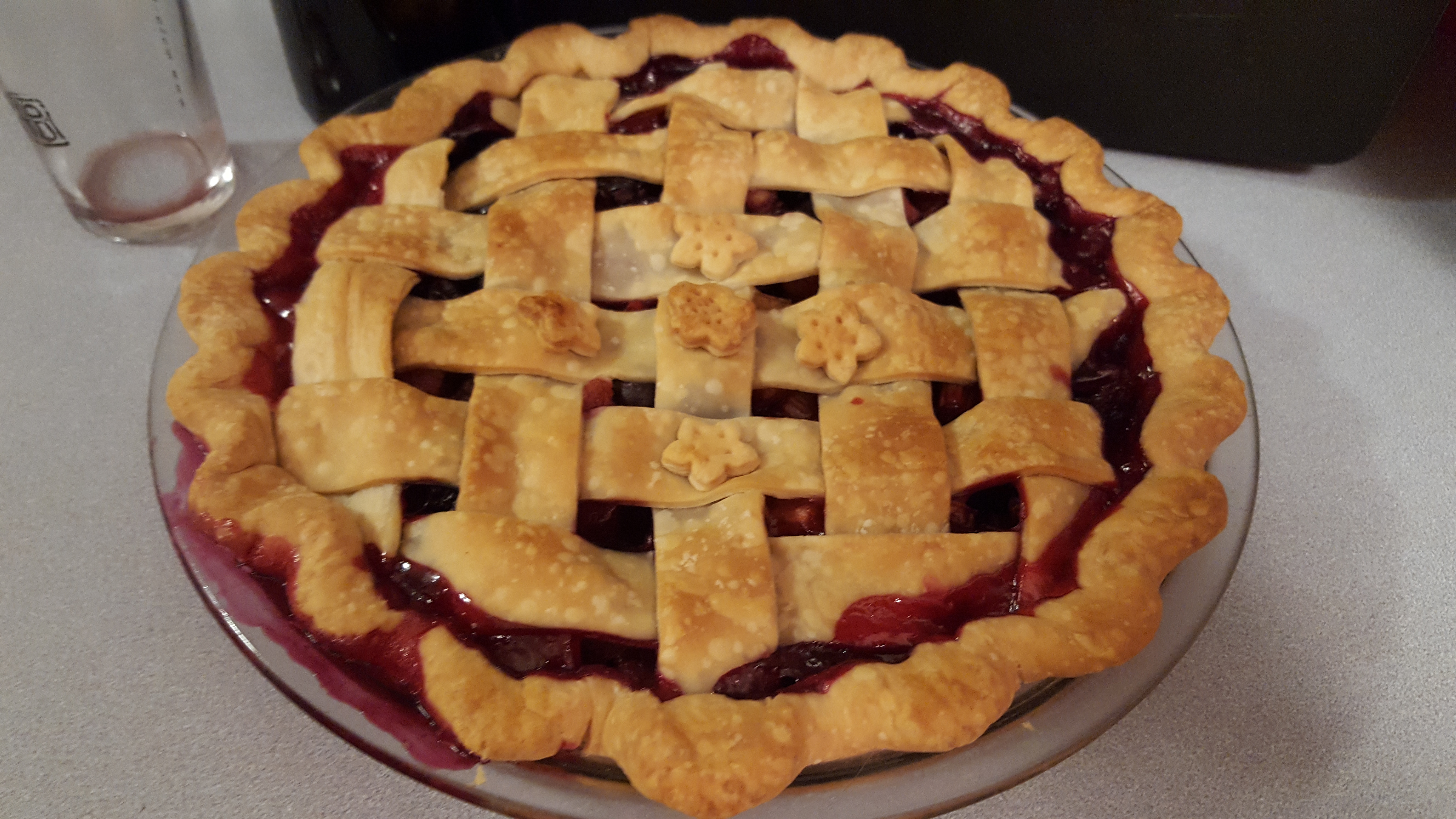Amazing Blueberry Rhubarb Pie