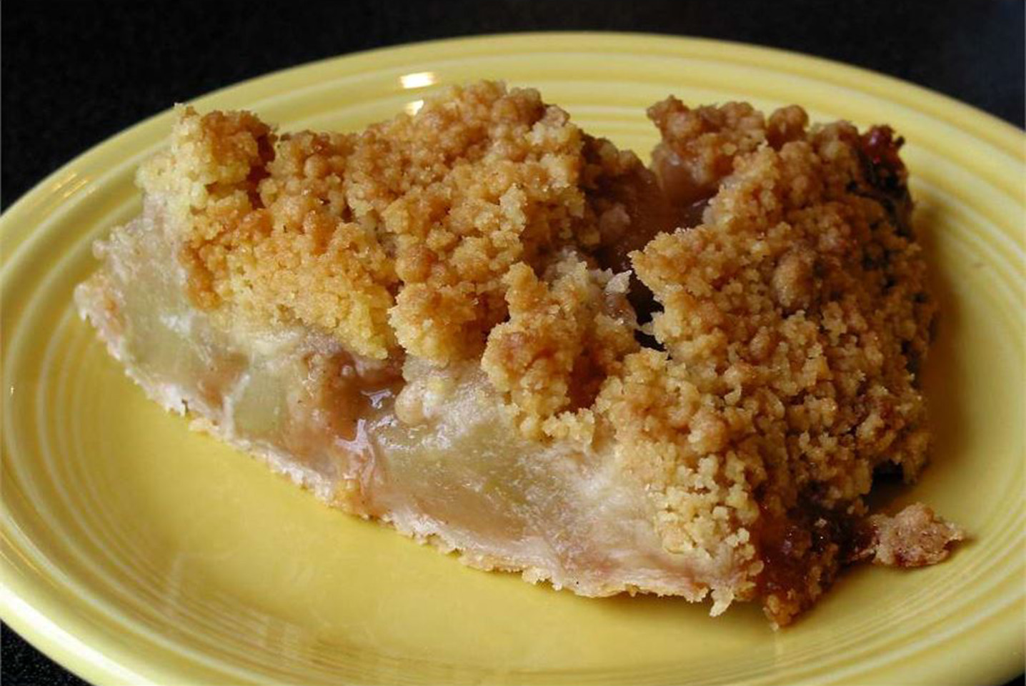 Apple Crunch Pie with Vanilla Sauce
