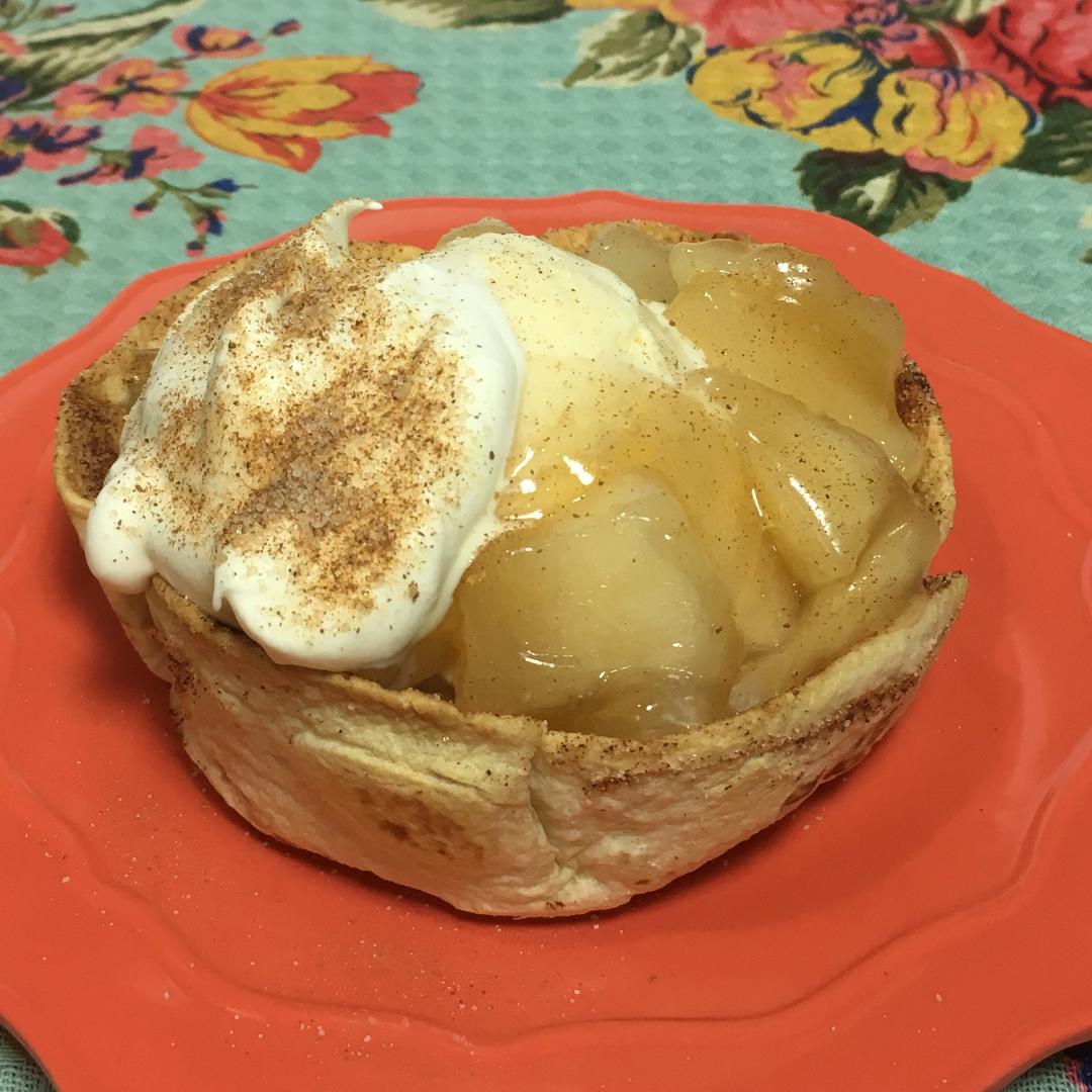 Apple Pie a la Mode Taco Cup