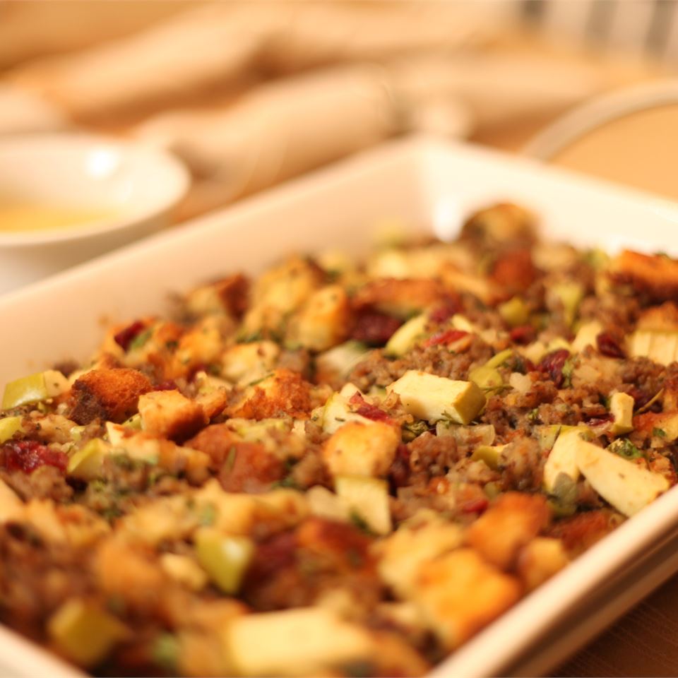 Awesome Sausage, Apple and Cranberry Stuffing
