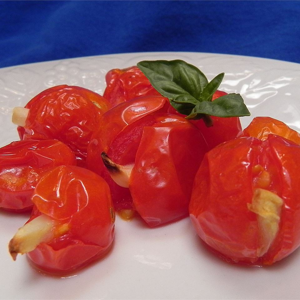 Baked Cherry Tomatoes with Garlic