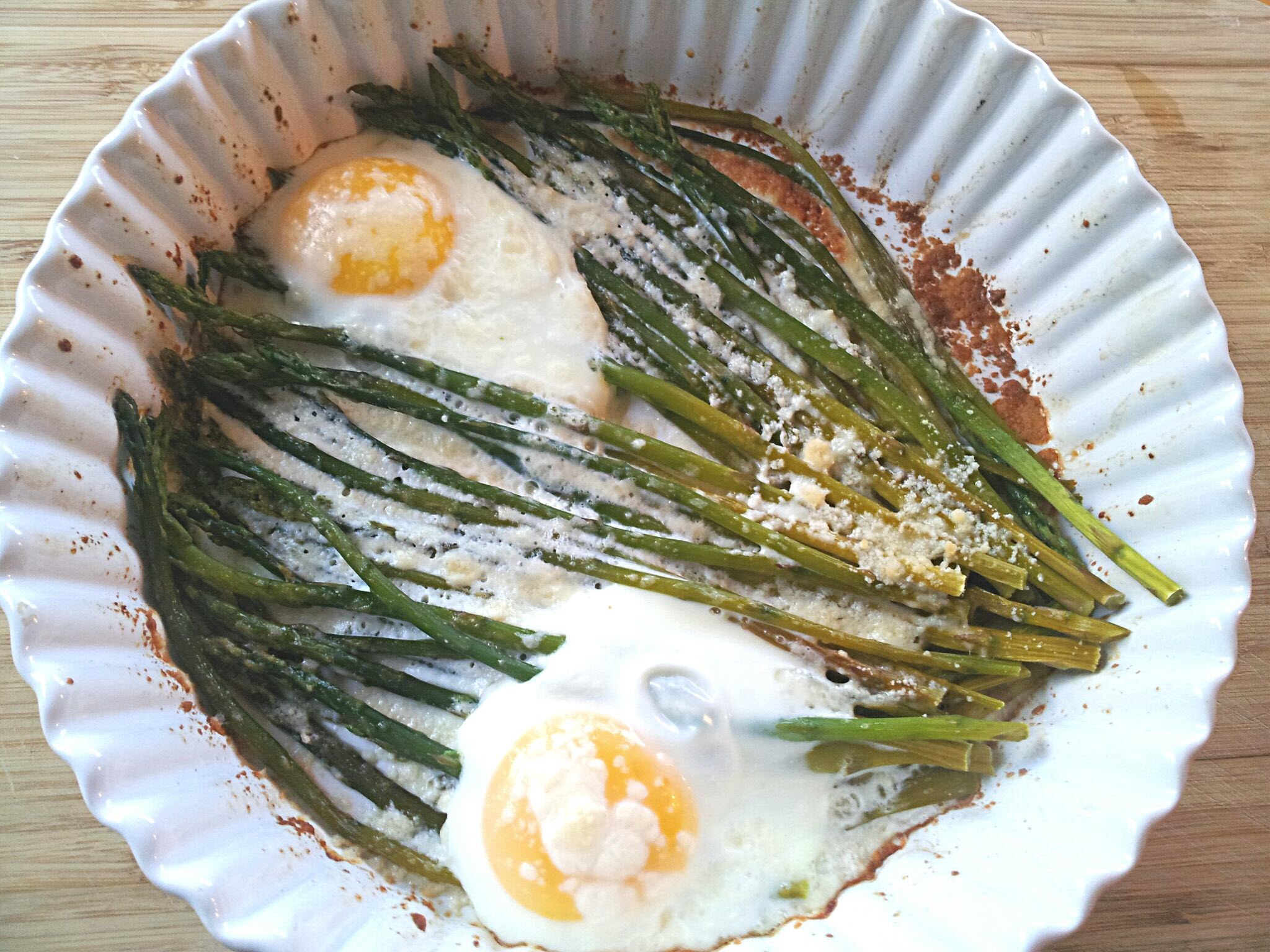 Baked Eggs and Asparagus