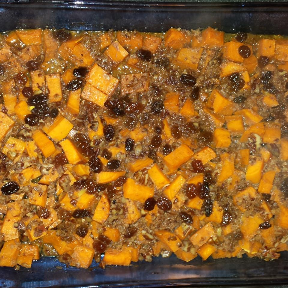 Baked Sweet Potatoes with Raisins and Pecans