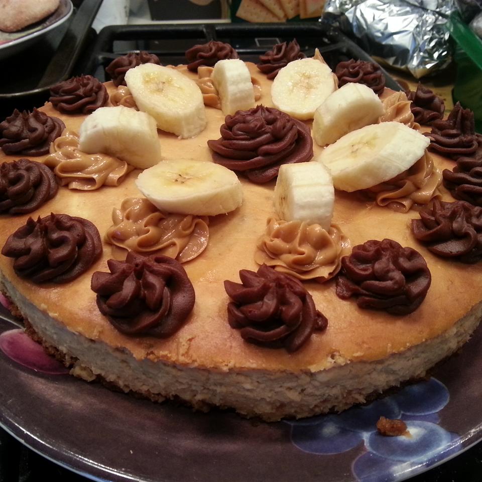 Banana Peanut Butter Cheesecake aka \"The Elvis\"