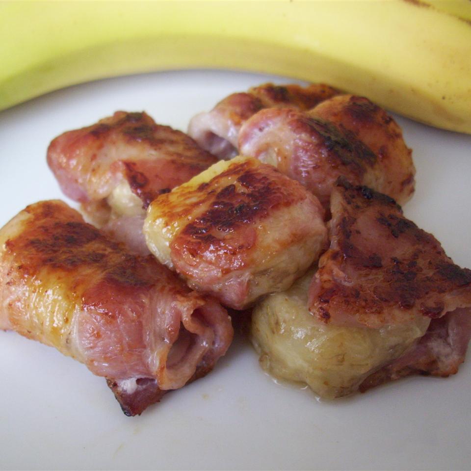 Bananas Wrapped in Bacon
