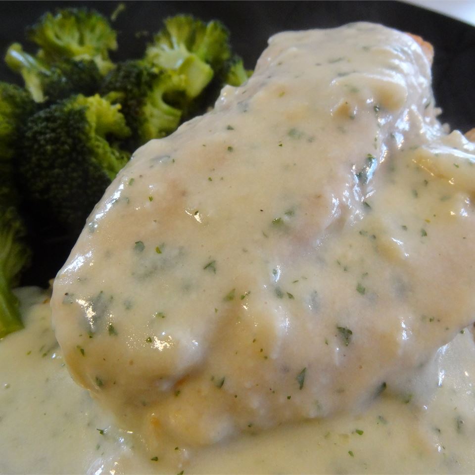 Broiled Chicken with Roasted Garlic Sauce