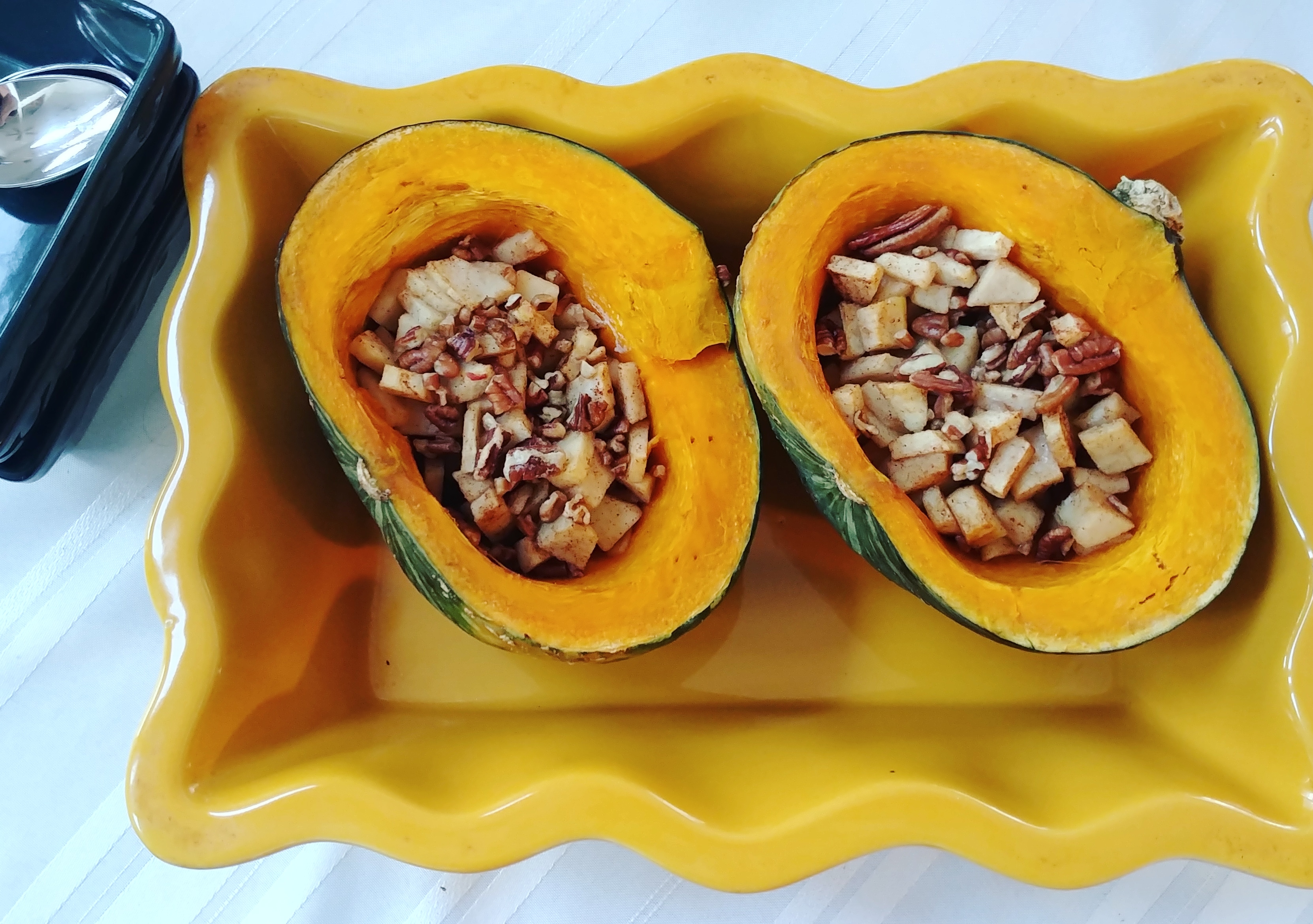Buttercup Squash with Apples and Pecans