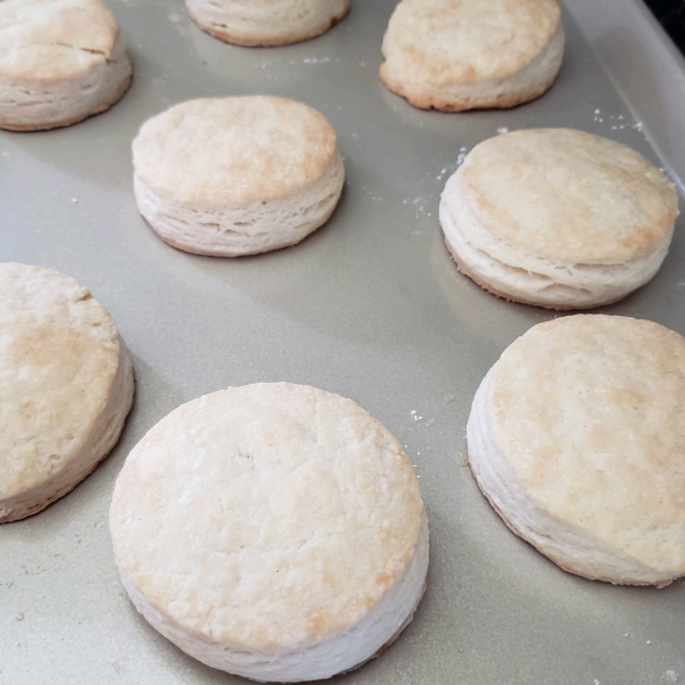Buttery Buttermilk Biscuits
