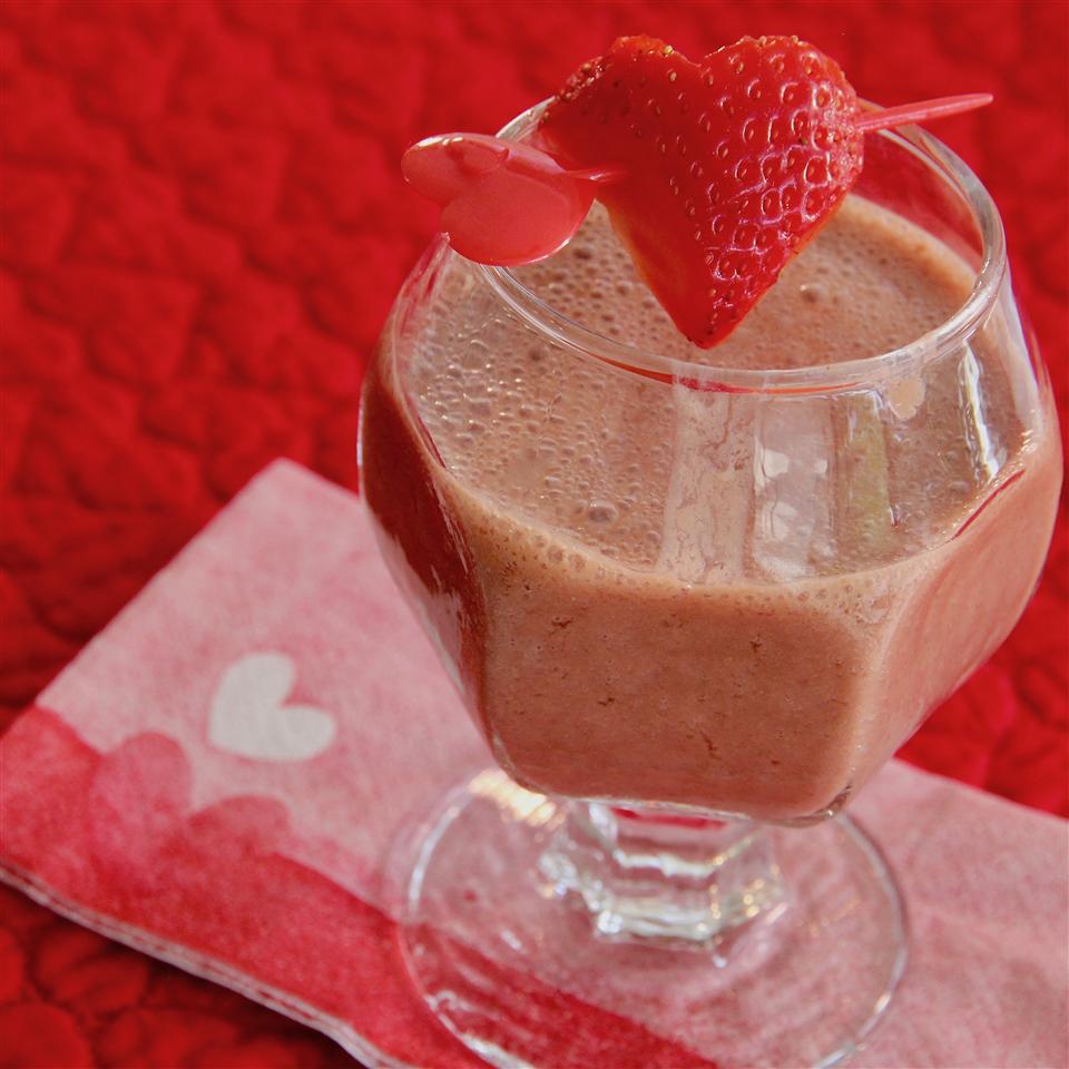 Chocolate-Covered Strawberries Smoothie