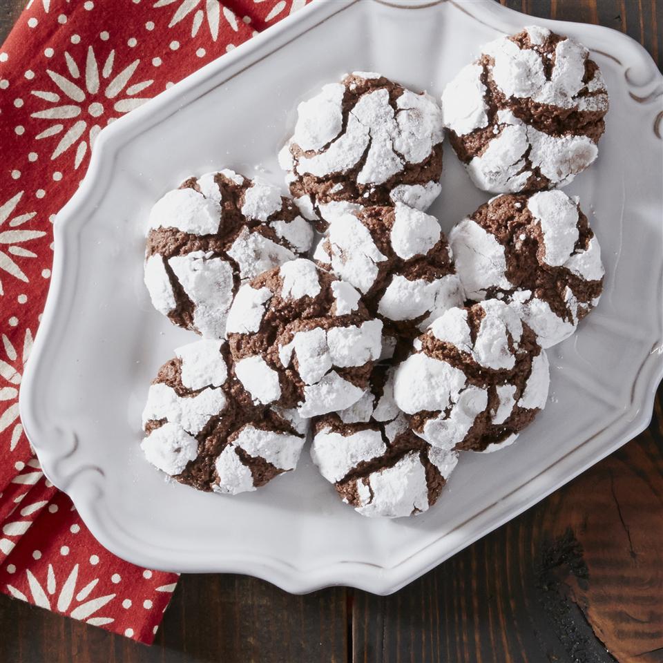 Chocolate Mint Crinkle Cookies from Reynolds® Parchment Paper