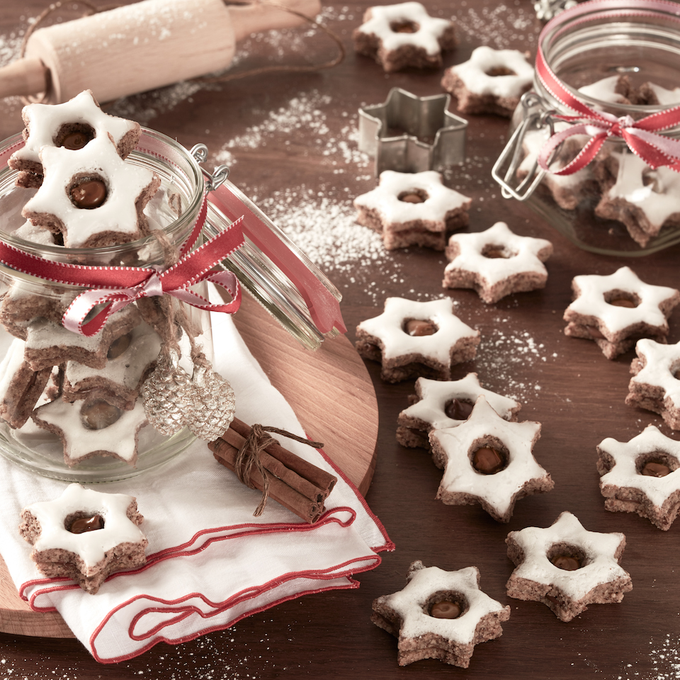 Cinnamon Star Cookies with Nutella® hazelnut spread