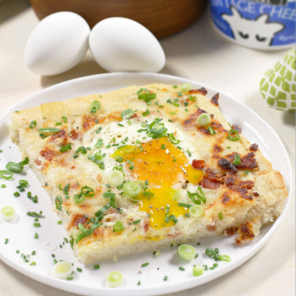 Cottage Cheese Breakfast Pizza