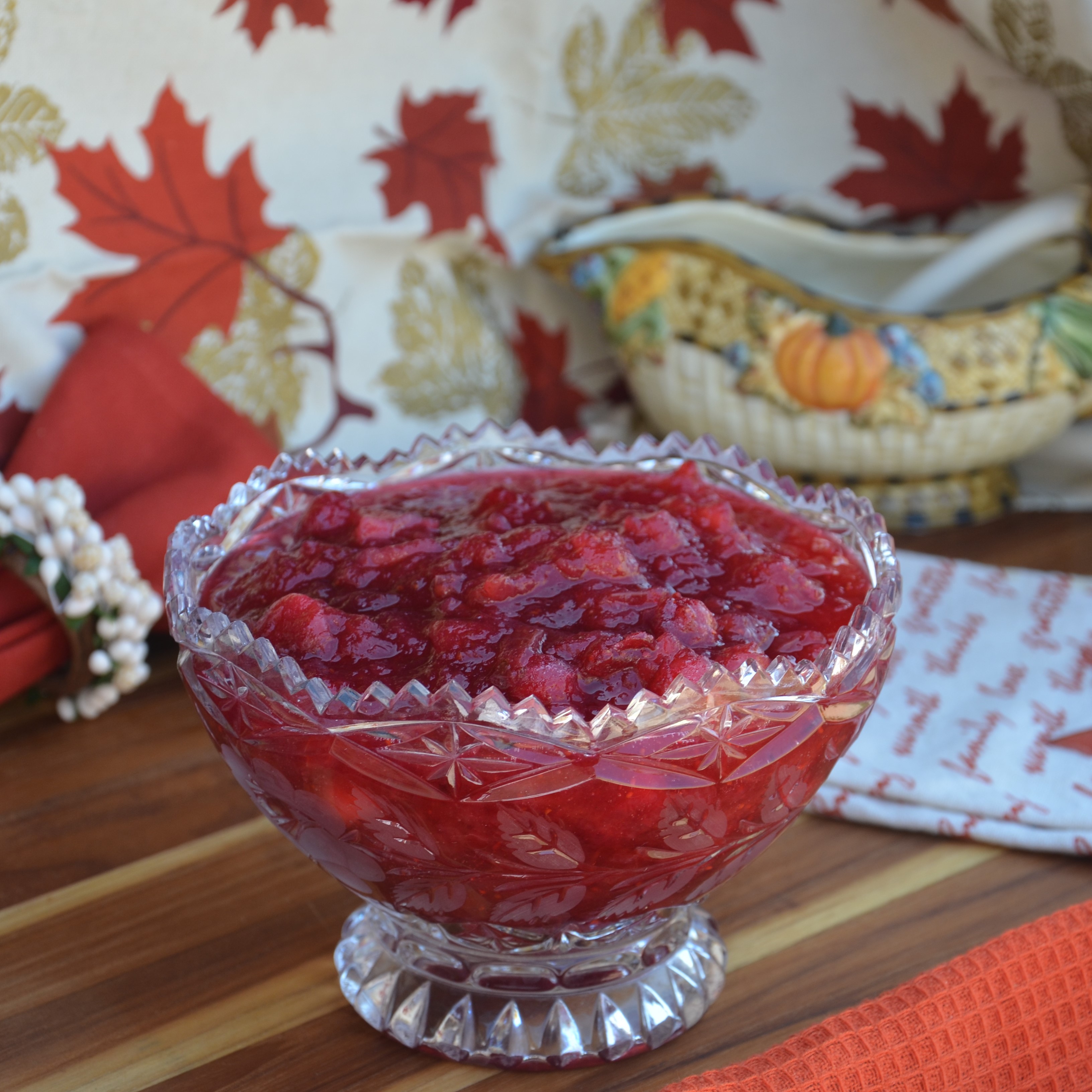 Cranberry Sauce with Apples