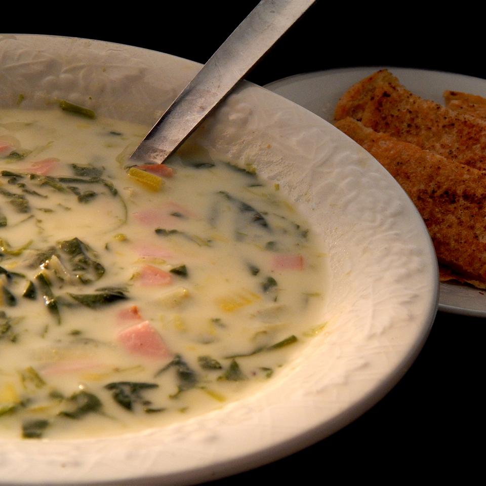 Creamy Leek and Spinach Soup