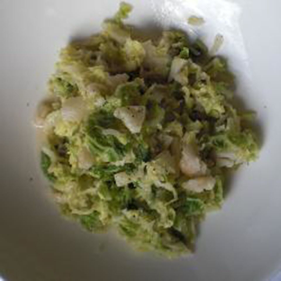 Creamy Savoy Cabbage with Pears