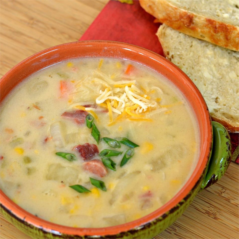 Easy and Delicious Ham and Potato Soup