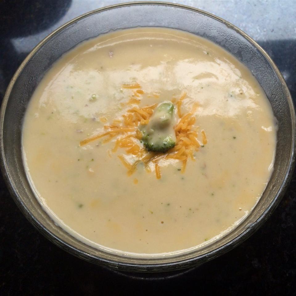 Easy Cheesy Cream of Broccoli Soup