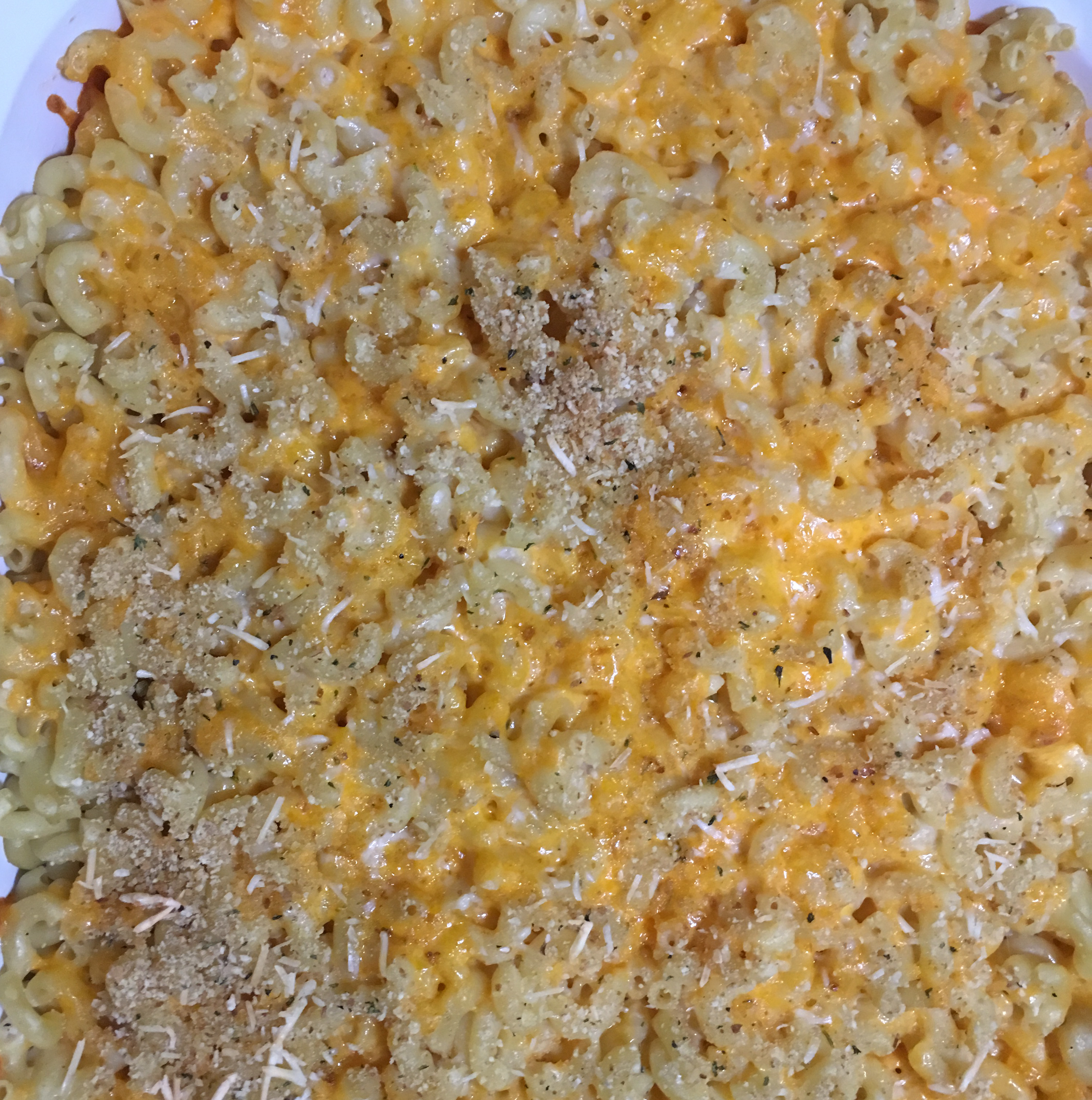 Easy Cheesy Mac And Cheese (With Optional Crunchy Topping)
