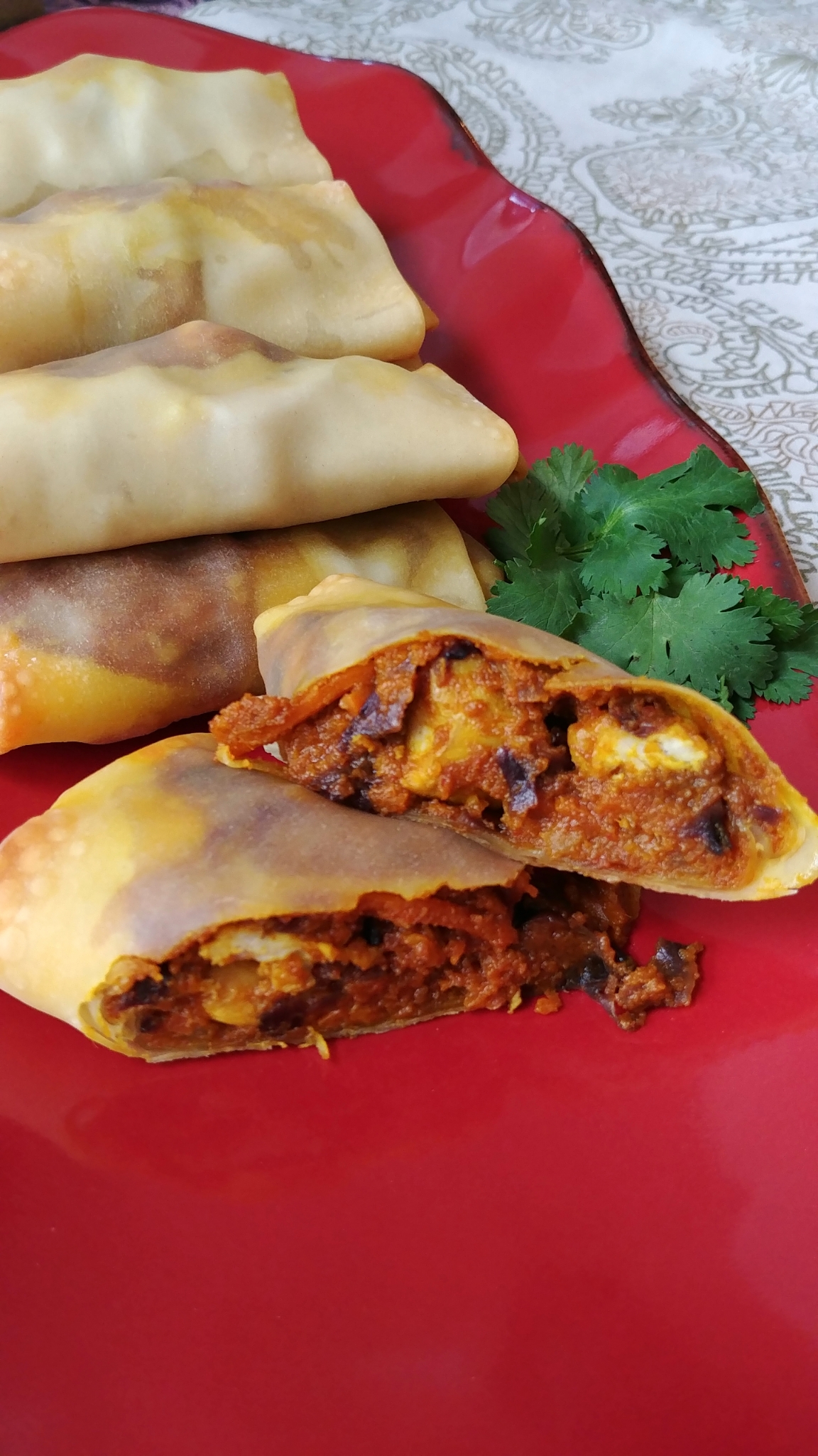 Easy Chicken Curry Egg Rolls