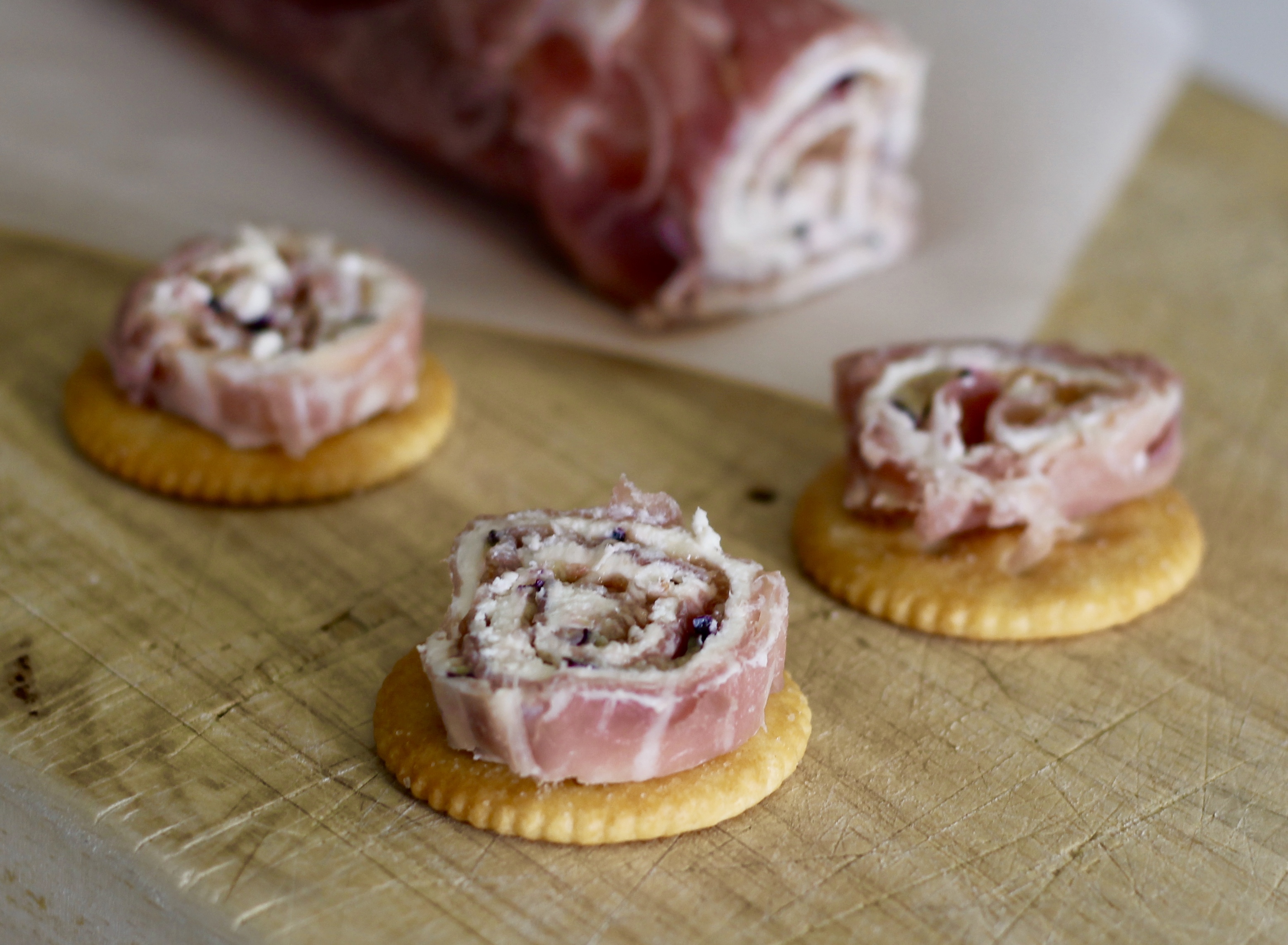 Fig and Prosciutto Appetizer Bites