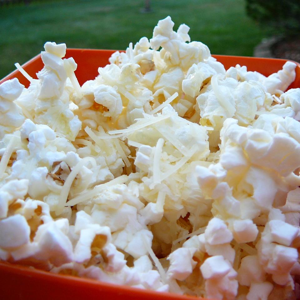 Garlic Bread Popcorn