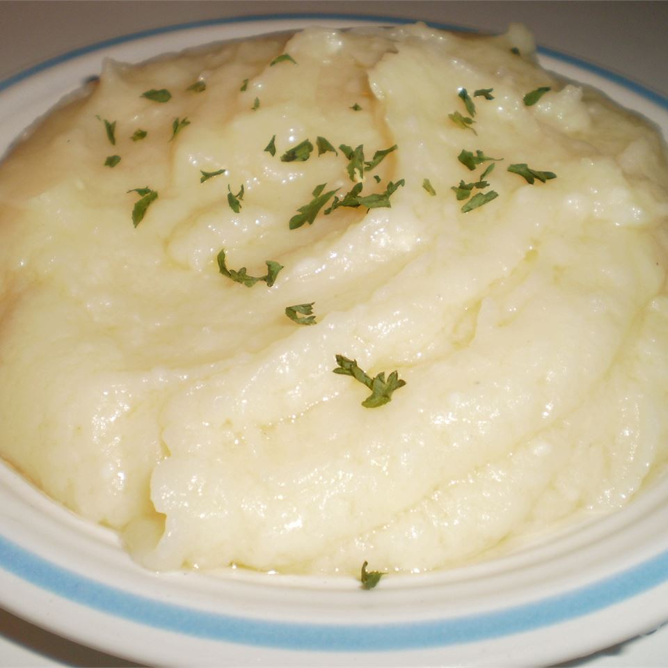 Garlic-Feta Mashed Potatoes