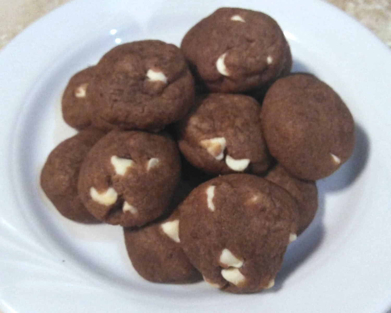 Gooey Vegan Chocolate Chip Cookies