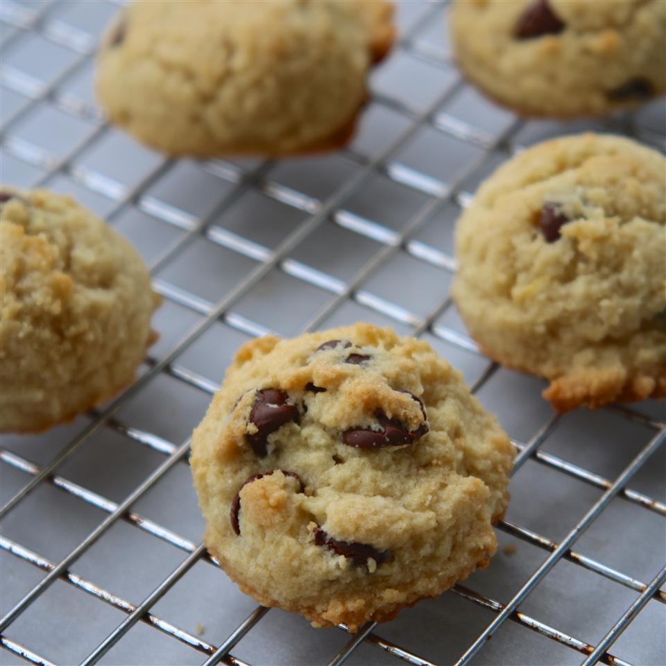Grain-Free, Kid-Approved Chocolate Chip Cookies