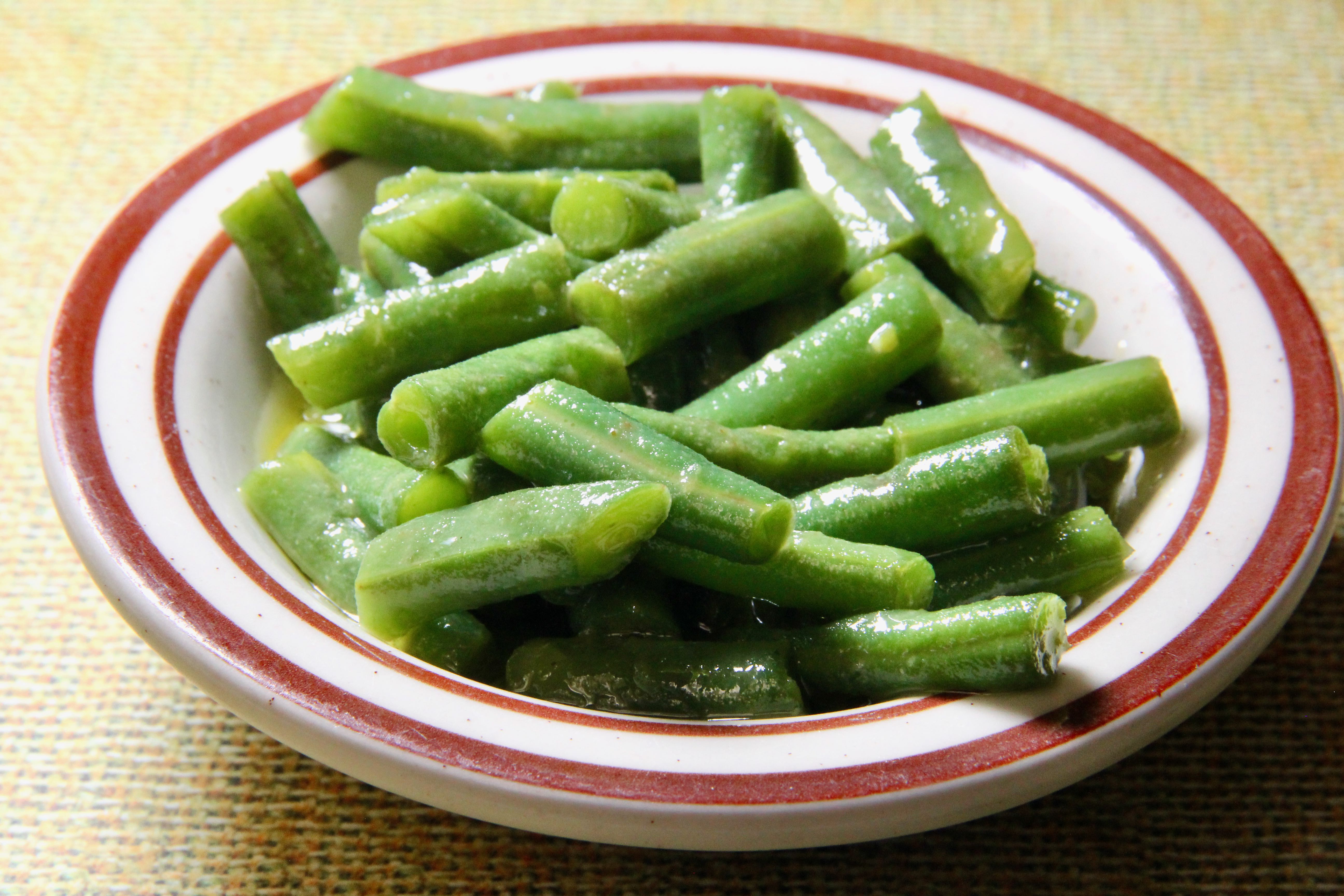 Green Beans with Maple-Dijon Vinaigrette