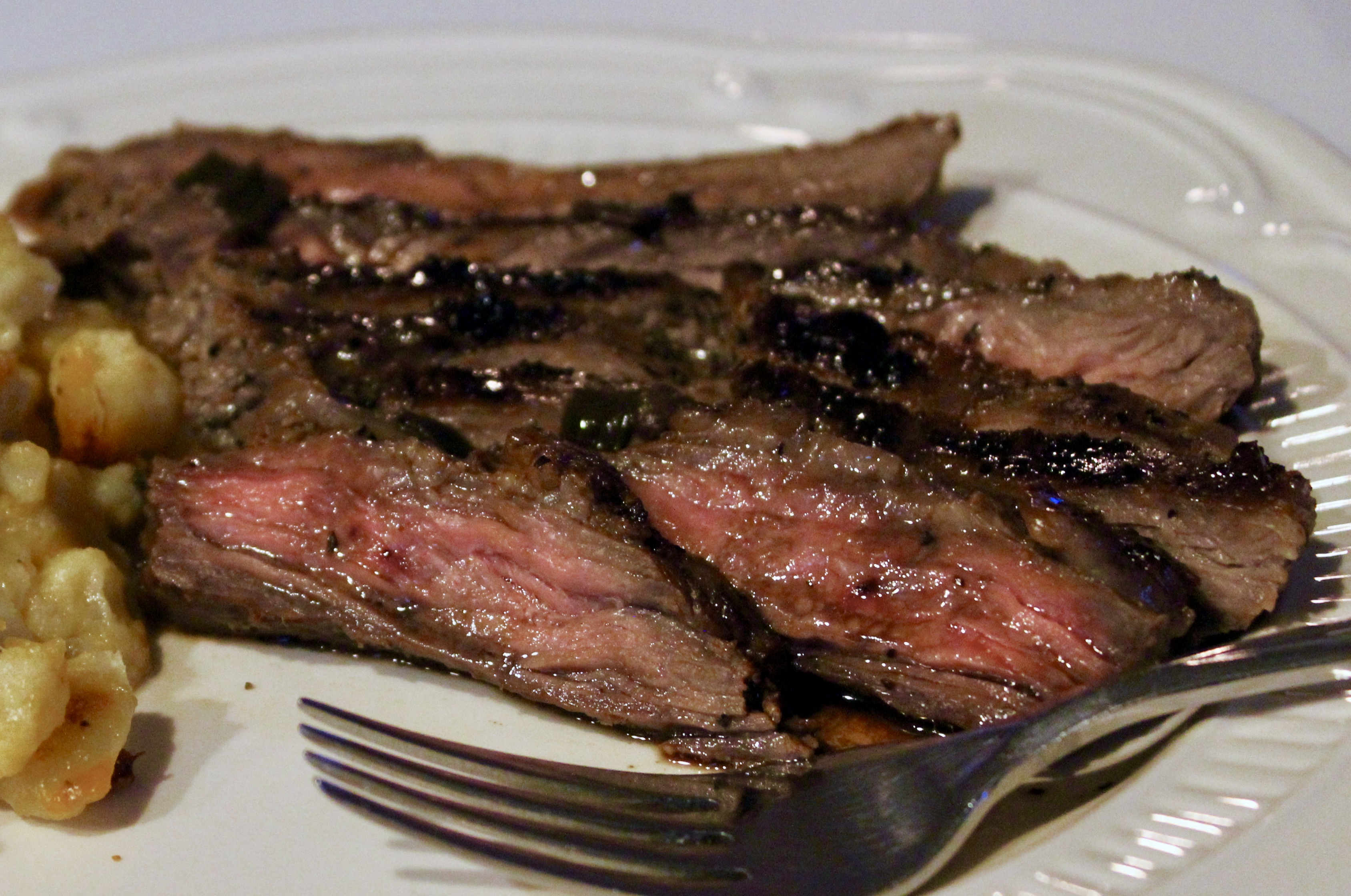 Grilled Flank Steak with Red Wine Sauce