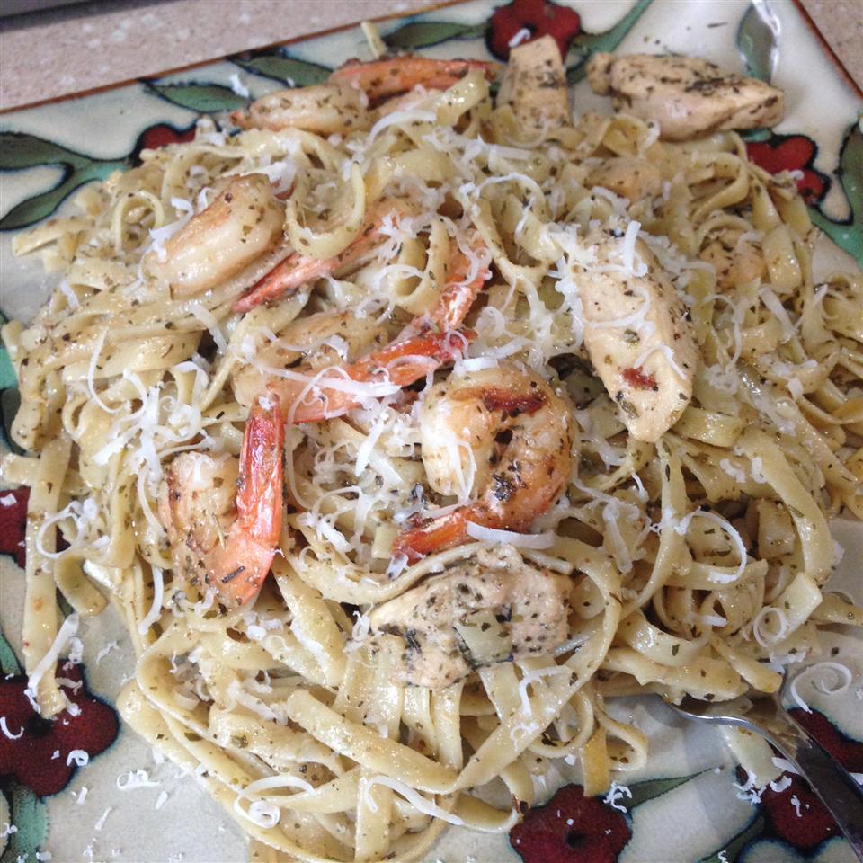 Grilled Shrimp and Chicken Pasta