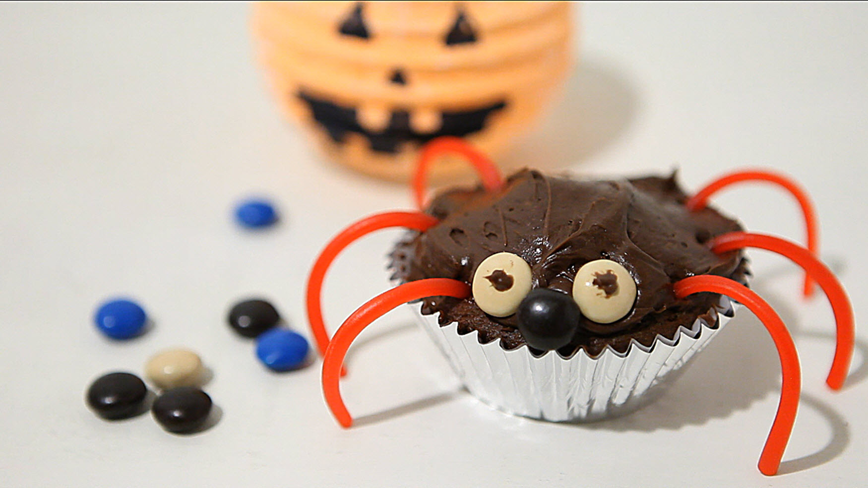 Halloween-Inspired Cupcakes