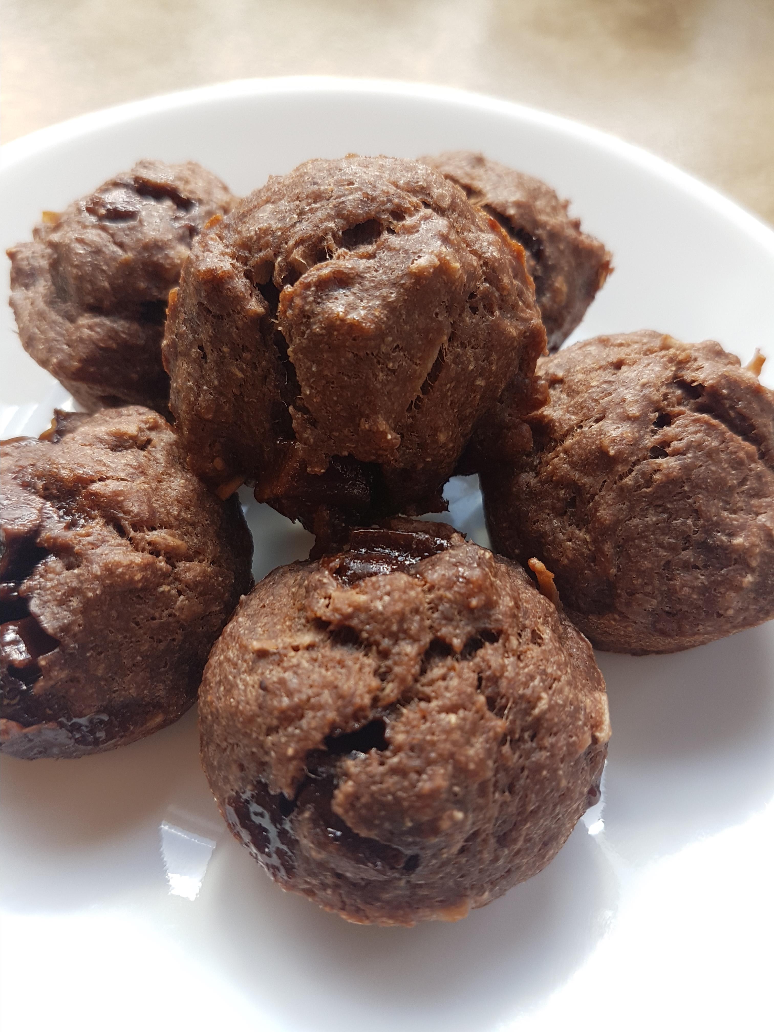 Healthy Chocolate-Coconut Banana Muffins