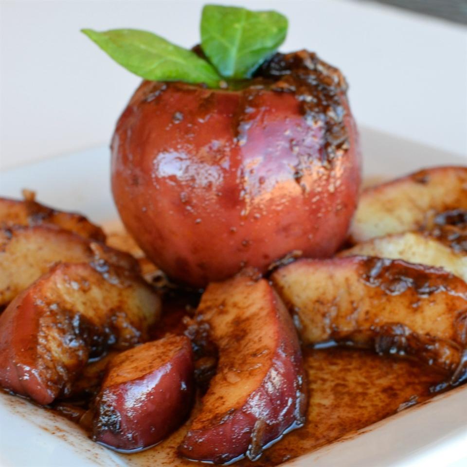 Holiday Baked Apples