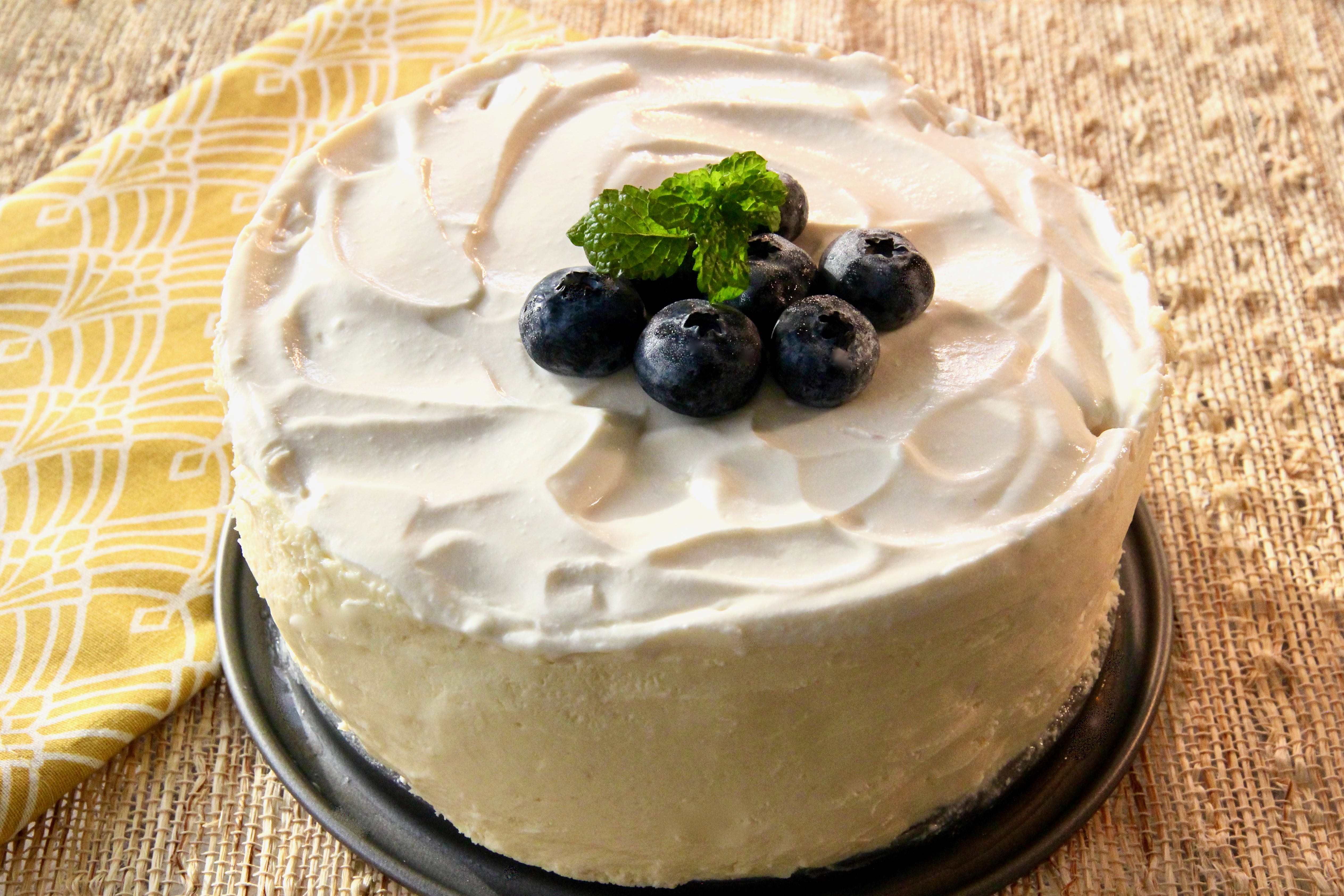 Instant Pot® Cheesecake with Sour Cream Topping