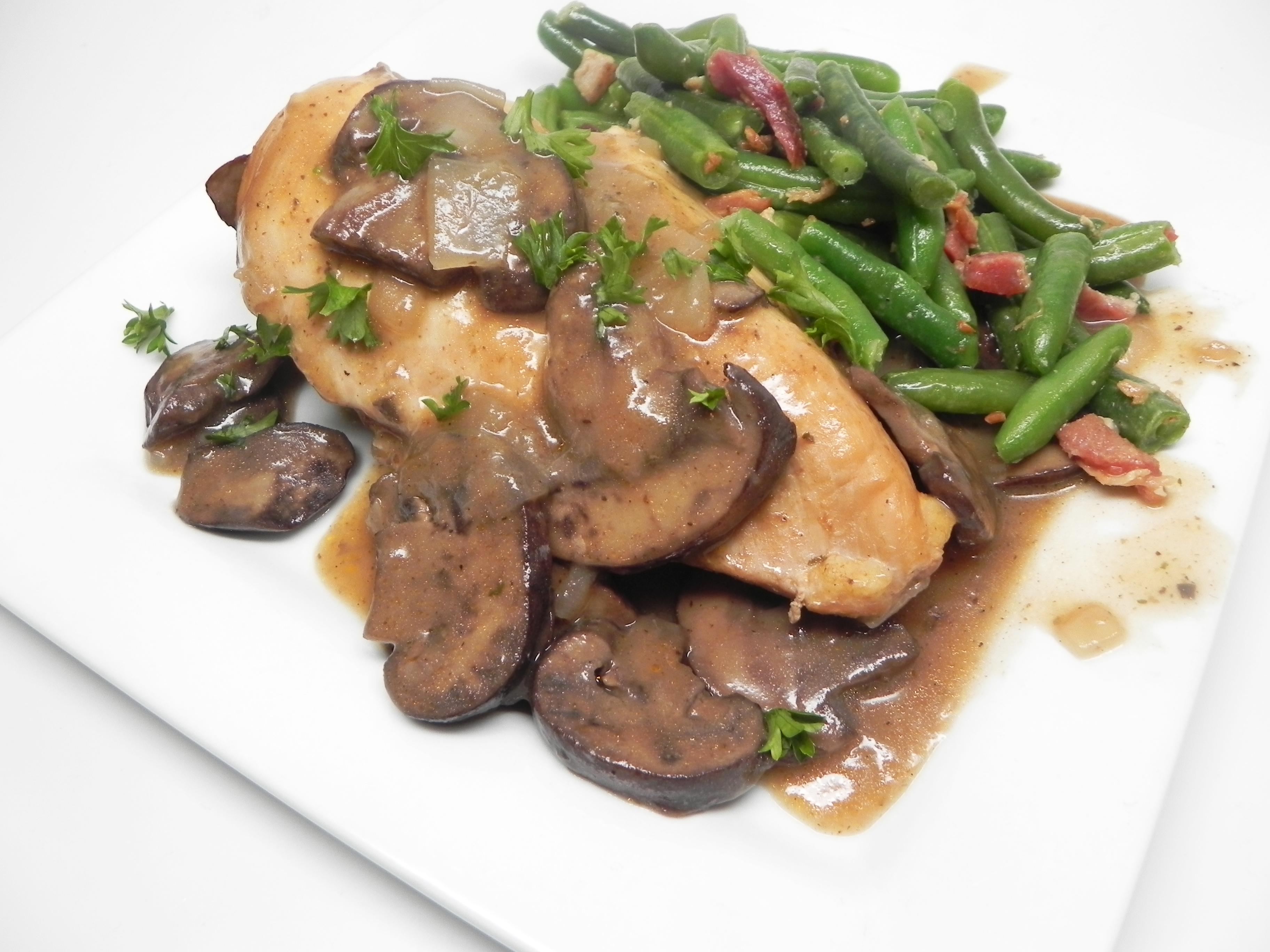 Instant Pot® Chicken and Mushrooms with Gravy
