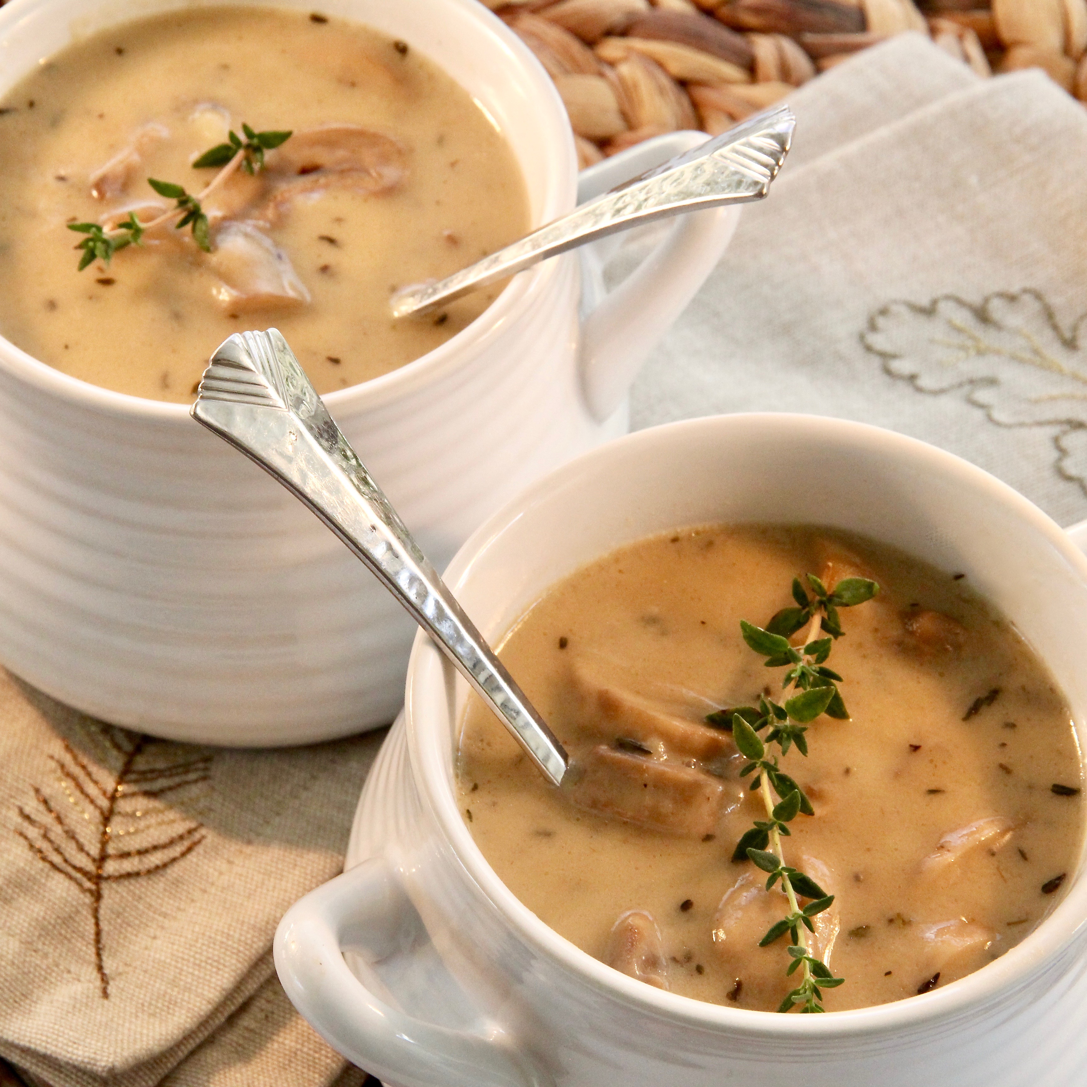 Instant Pot® Creamy Mushroom Soup