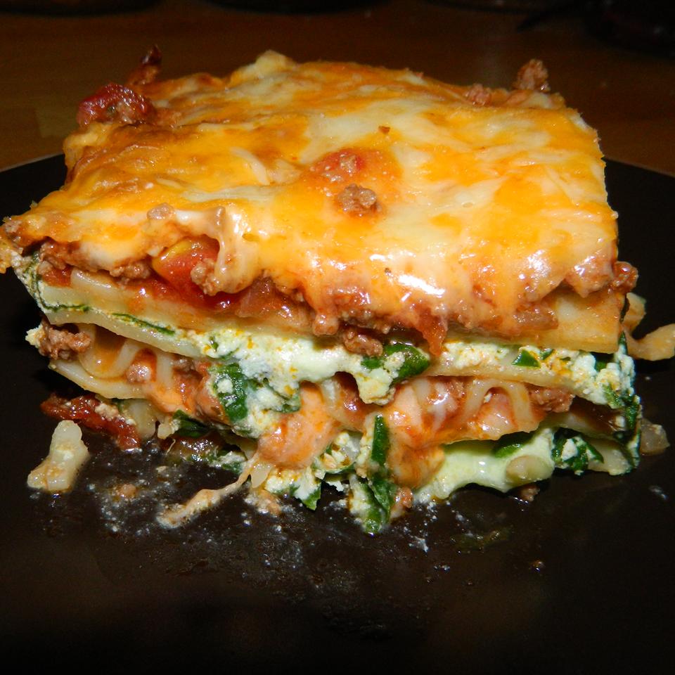 Kale Lasagna with Meat Sauce