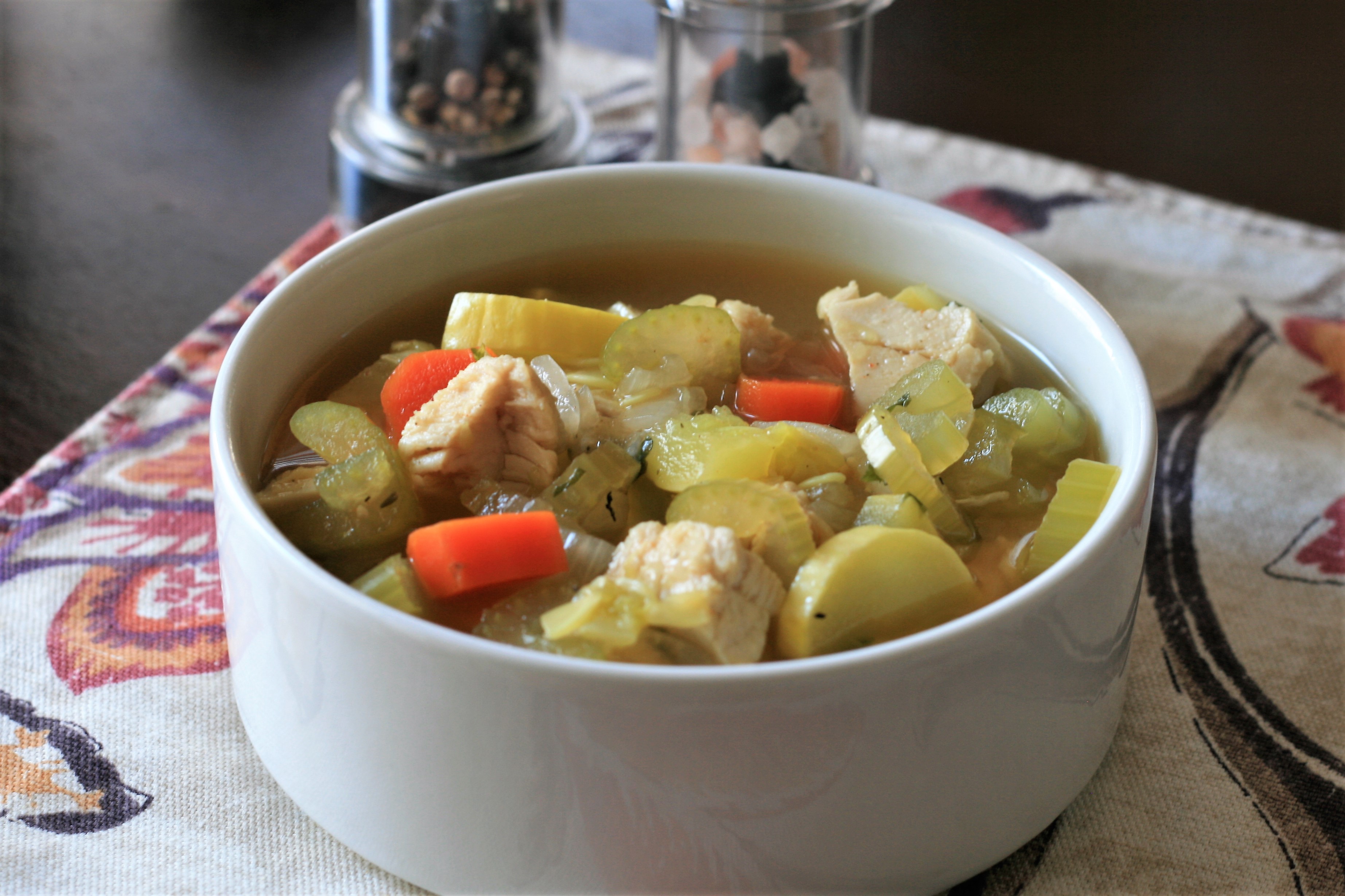 Low-Carb Chicken-Vegetable Soup