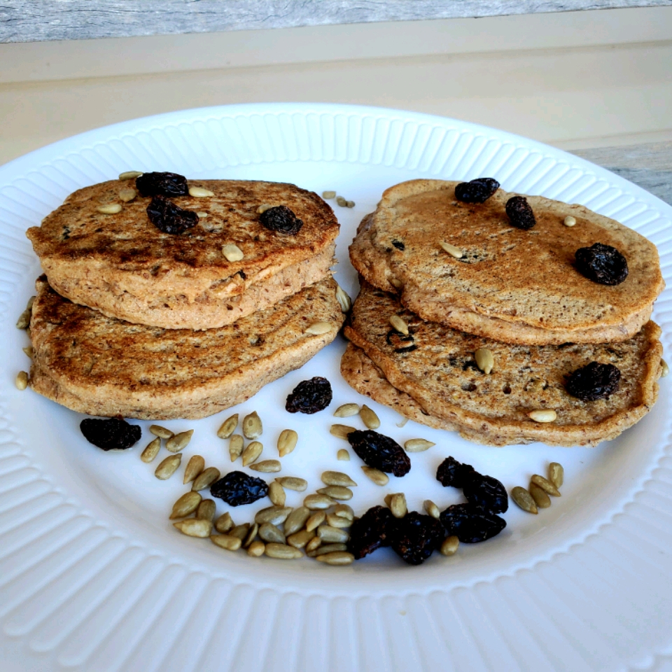 Low-Cholesterol Whole Wheat Pancakes