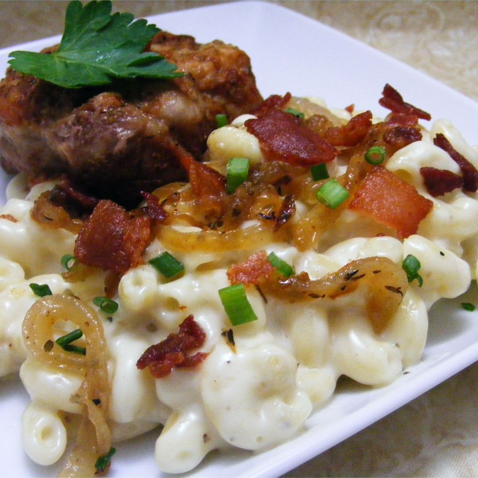 Macaroni and Cheese with Bacon and Onions