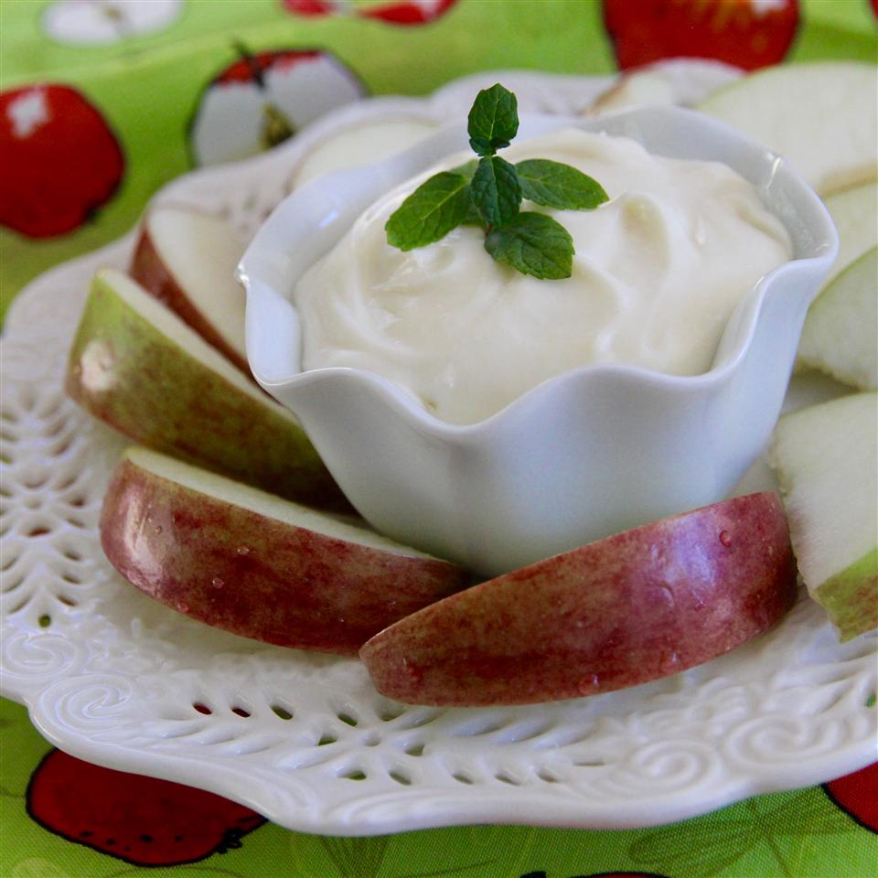 Marshmallow Dip for Apple Slices
