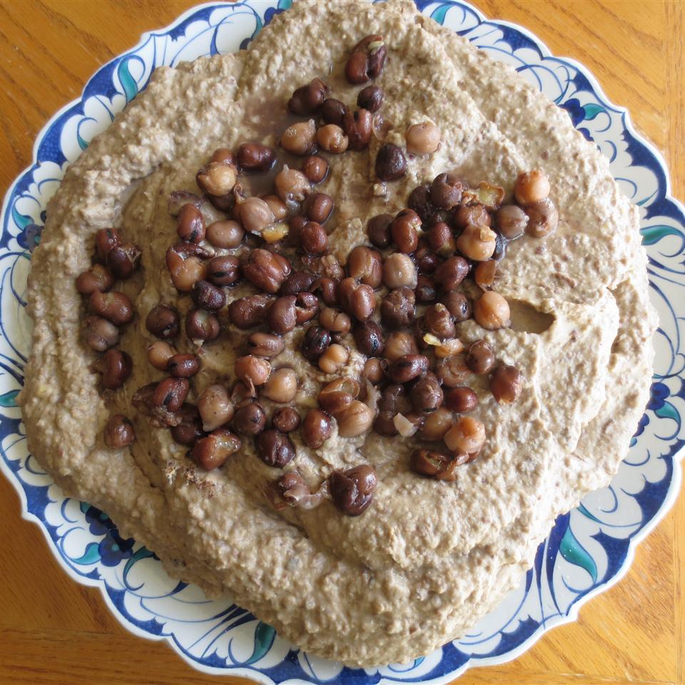 Middle Eastern Bean Dip (Foul Mudammas)