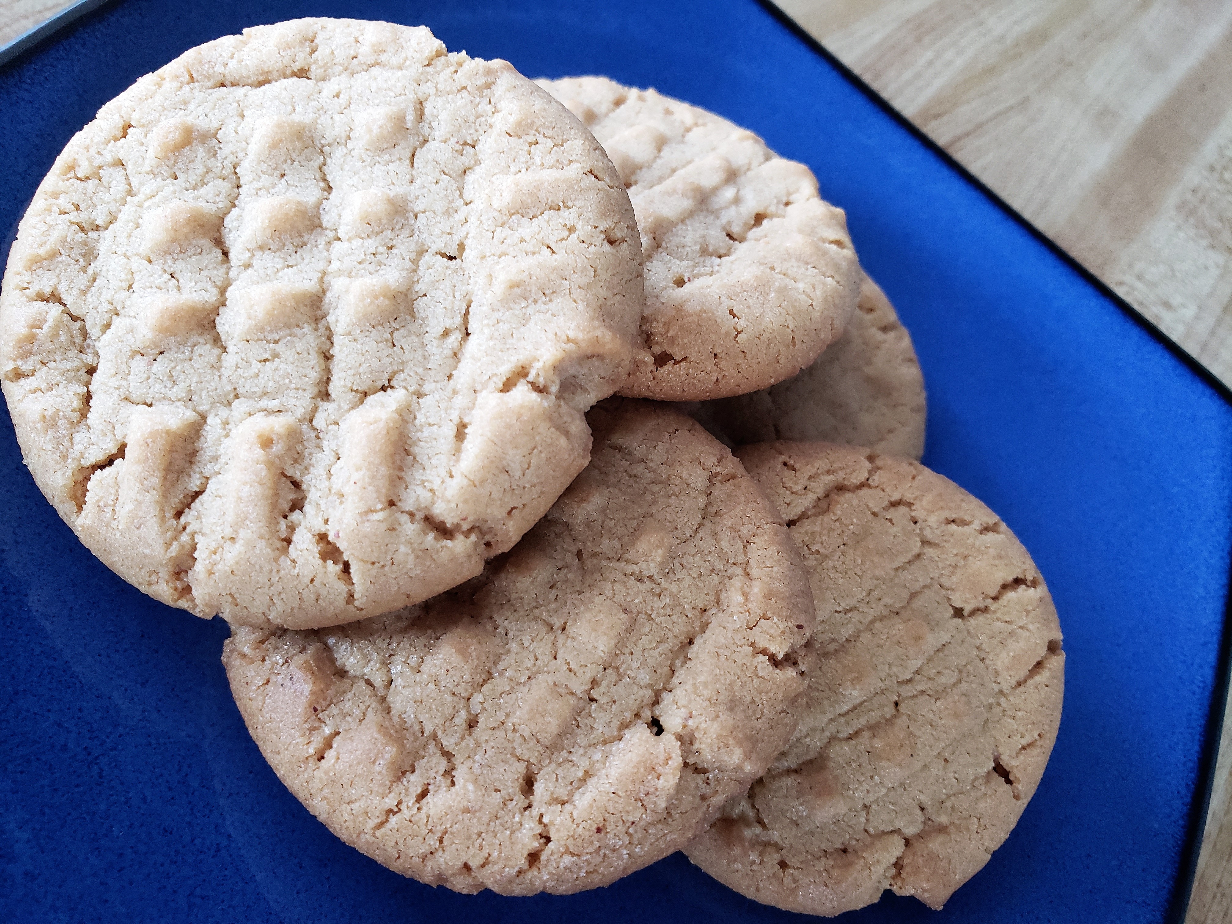 Moist and Chewy Peanut Butter Cookies