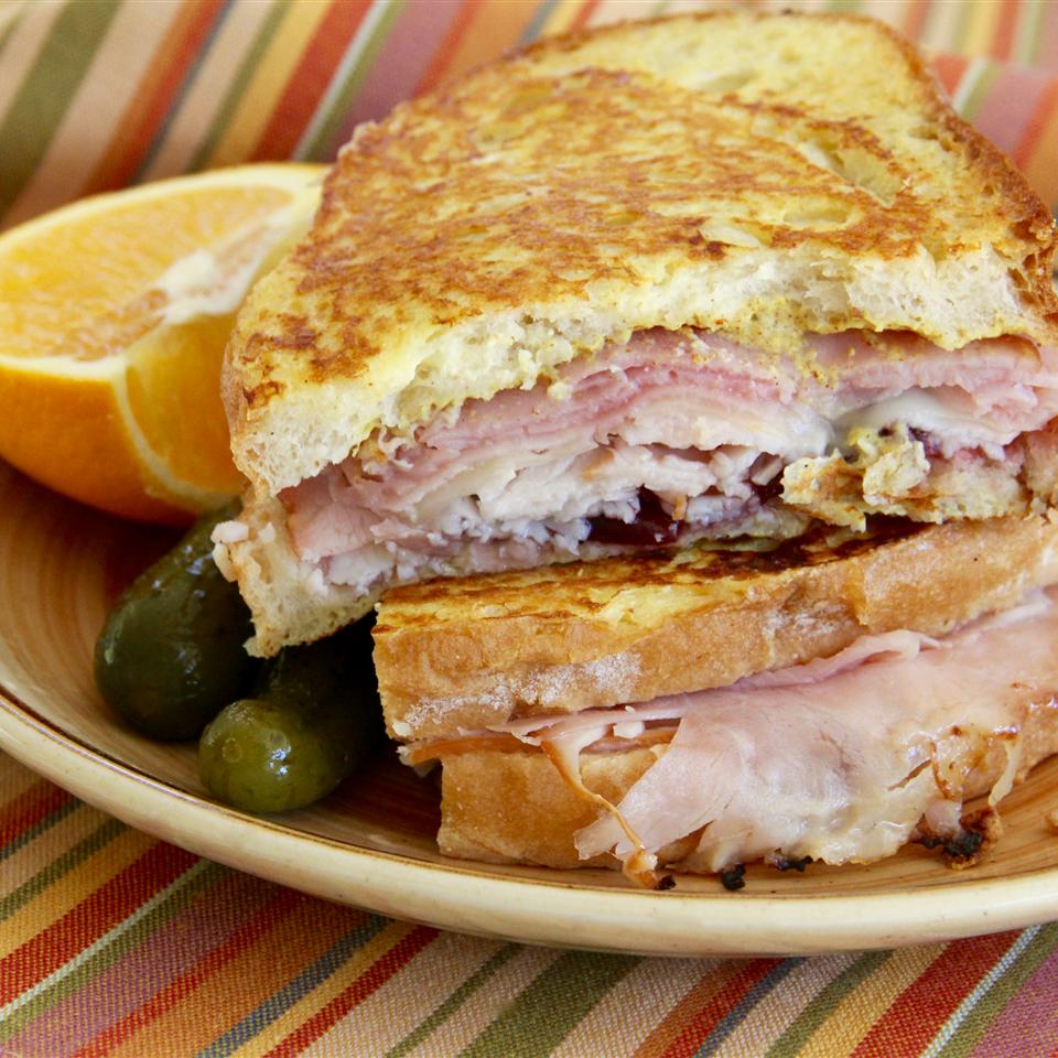 Monte Cristo Sandwich with Bacon