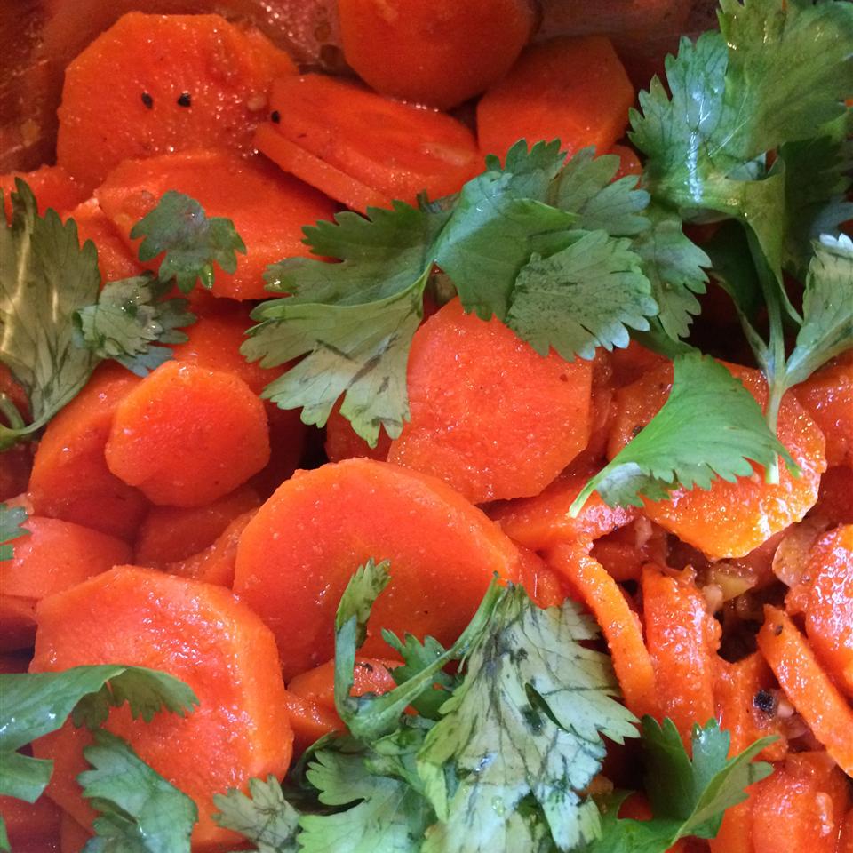 Moroccan Spicy Carrot Salad