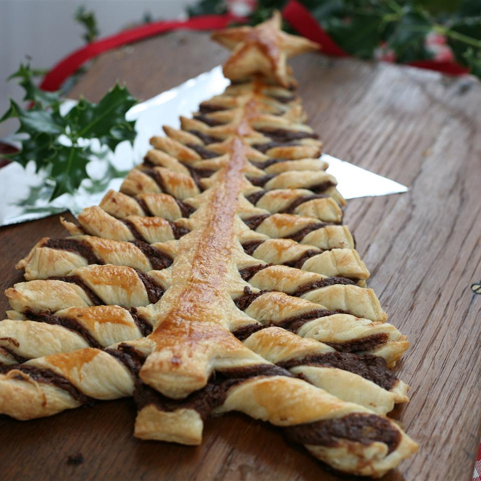 Nutella® Pastry Christmas Tree