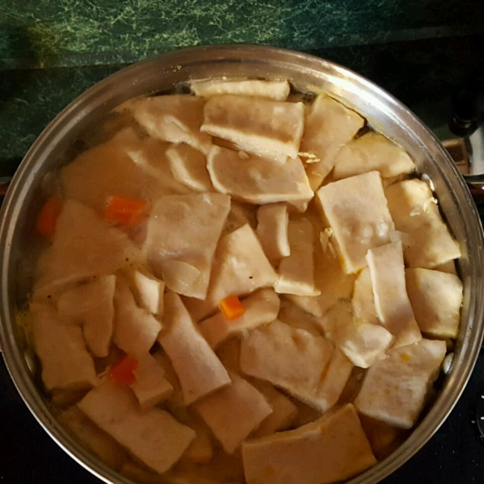 Old-Fashioned Chicken And Slick Dumplings